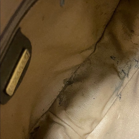 Vintage Gucci Canteen Crossbody - ➡️ main callout strap stays curled ⬅️ - Picture 12 of 14